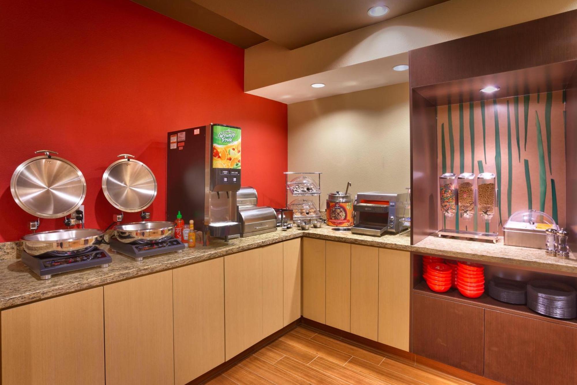 Towneplace Suites By Marriott Dickinson Extérieur photo